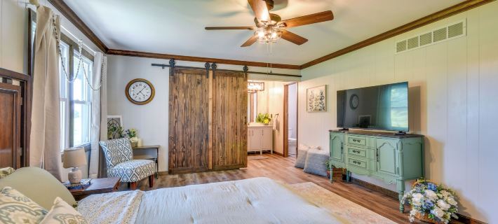 Peaceful Fulton Farm Retreat w/ Outdoor Space! Ξενοδοχεία στην πόλη Callaway County