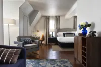 Seven Gables Inn, St. Louis West, a Tribute Portfolio Hotel - Pysäköinti