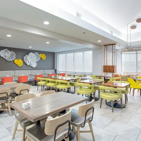 Hilton Garden Inn Orange Beach Beachfront