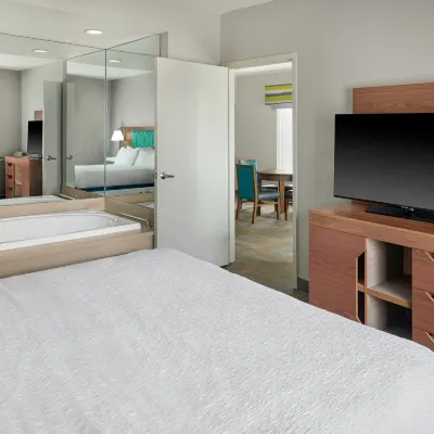 Hampton Inn Kansas City the Legends Hotels near Kansas Speedway