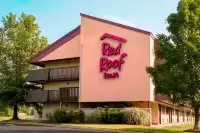 Red Roof Inn Philadelphia - Oxford Valley - Parkplatz