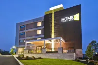 Home2 Suites by Hilton Portland Airport ME - Airport Shuttle