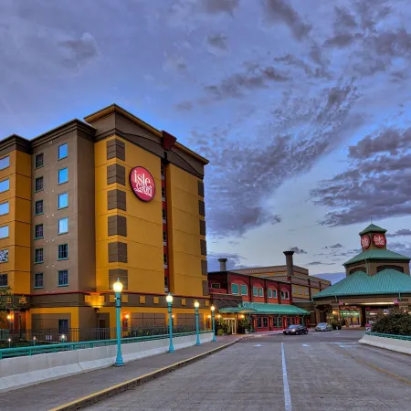 Isle of Capri Boonville- A Caesars Rewards Destination