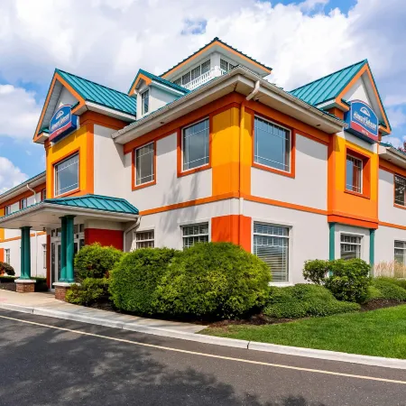 Howard Johnson by Wyndham Toms River