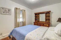 Easy Niagara Falls Access! Apt w/ Full Kitchen - 2-Star