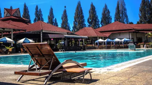 Hotel Sibayak Internasional - Uima-altaat