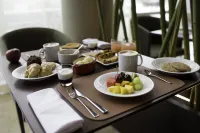 Hilton Pilar - breakfast