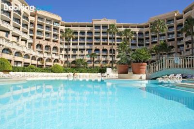 Outdoor Swimming Pool #Cannes Boccacabana Beach, Seafront, in Résid Pierre&Vacances 3 Stars Photo