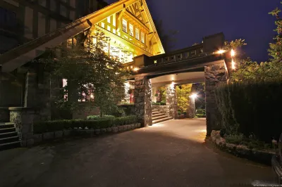The English Inn and Resort