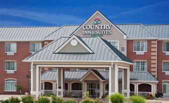 Country Inn & Suites by Radisson, Valparaiso, IN