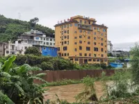 Huaping Yitong Hotel Hotels in Huaping