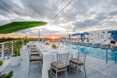Mr. C Miami - Coconut Grove Hotels near CocoWalk