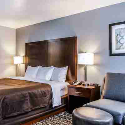 Clarion Hotel by Humboldt Bay Rooms