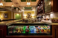 The Capri Inn - bar
