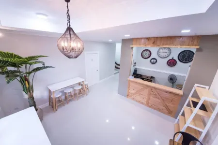 The Partridge Guesthouse Отели рядом с достопримечательностью «Парк Себу Ошен»