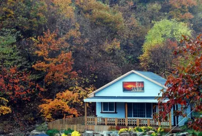 Sancheong Jirisan Teolbo Farm Pension Hotels near Jirisan Daewonsa