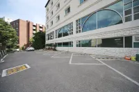 Uljin Baekam Springs Hotel - parking