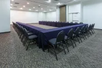 Holiday Inn Express Guadalajara Iteso Các khách sạn ở Los Gavilanes
