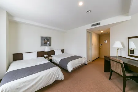 HOTEL COURTLAND