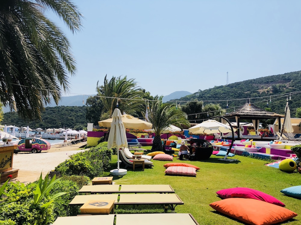 Toka Bodrum Hotel & Beach Club