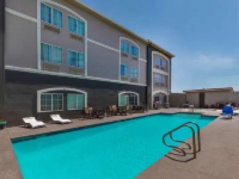 La Quinta Inn & Suites by Wyndham Laredo Airport Hotels in Laredo