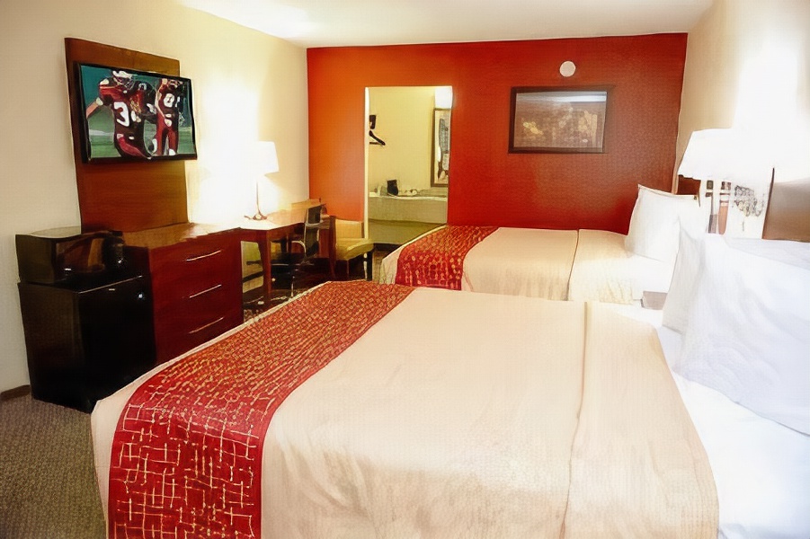 Red Roof Inn & Suites Commerce - Athens