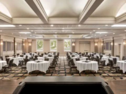 Royal Hotel Calgary, Trademark Collection by Wyndham Calgary otelleri