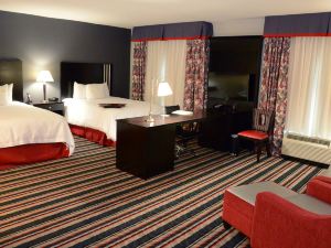 Hampton Inn & Suites Albany at Albany Mall