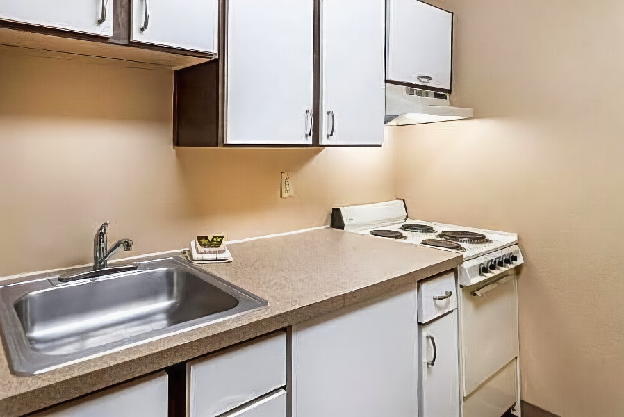 Extended Stay America Suites - Tulsa - Midtown