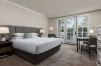L'Auberge Del Mar Resort and Spa فنادق في سولانا بيتش