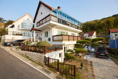 Namhae German Village Hercules Pension Hotels near Boriam Temple