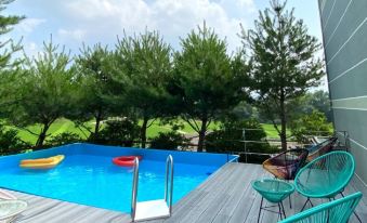 Gyeongju Stay 52 Pension (Pool)
