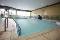 DoubleTree by Hilton Dayton Fairborn - Pools