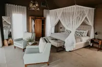 Kifaru Luxury Lodge & Bush Camp Hoteles en Outjo