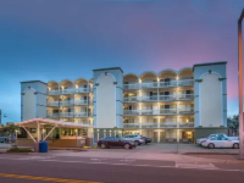 โรงแรมชัวร์สเตย์ บาย เบสท์เวสเทิร์น เวอร์จิเนีย บีช รอยัล คลิปเปอร์ โรงแรมในเวอร์จิเนียบีช