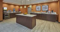 Hampton Inn & Suites Roseburg - breakfast