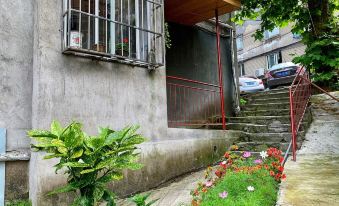 Lu shan guan yun xiao qi min su - Housity