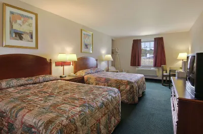 Howard Johnson by Wyndham Williamstown Hotels near MASS MoCA