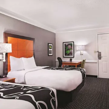 La Quinta Inn by Wyndham Champaign Отели в г. Шампейн