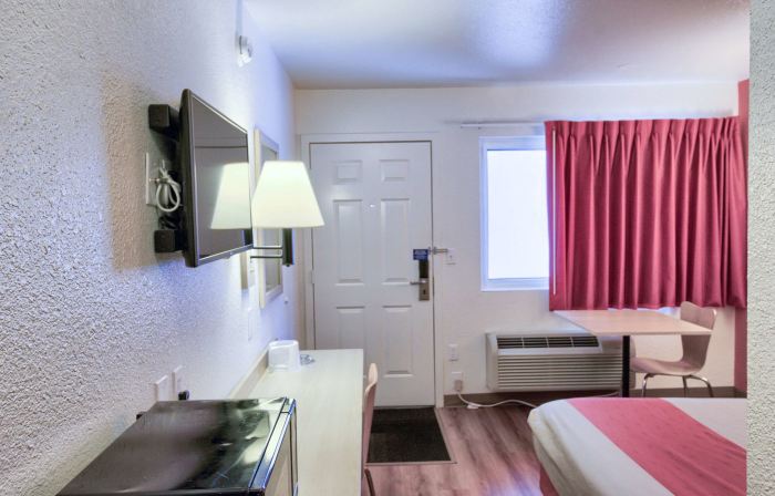 Motel 6 Everett, WA - North