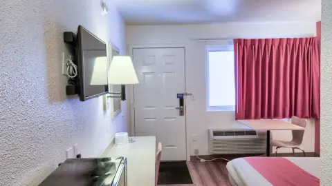 Motel 6 Everett, WA - North in Everett