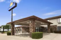 Days Inn by Wyndham Oglesby/ Starved Rock Hôtels à : Deer Park Township