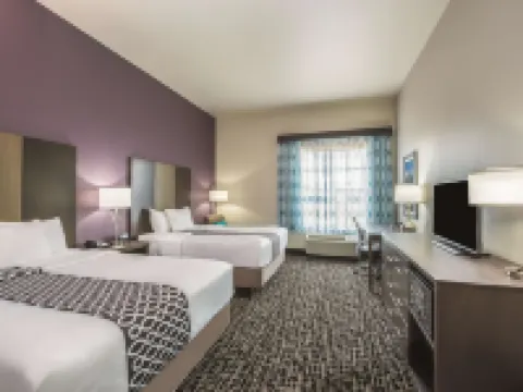La Quinta Inn & Suites by Wyndham Enid Hotels in Enid