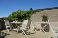 Gamla Televerket Bed & Breakfast Hotels near Edins Lustgård och Snickeri