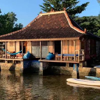 Omah Alchy Cottages Hotel dekat Pulau Menjangan-besar