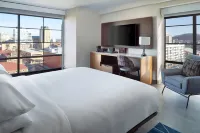 Marriott Knoxville Downtown Hotels near Zoo Knoxville