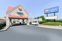 Comfort Inn Falls Church - Tysons Corner Hotels in Bailey's Crossroads