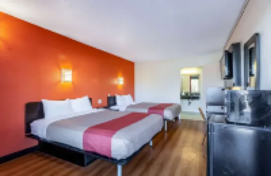 Motel 6 Little Rock, AR - West - 2-Star