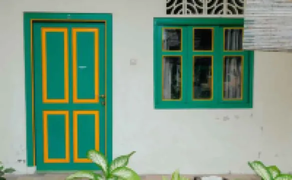 Ngadiwinatan Alleyway Guest House Jogja
