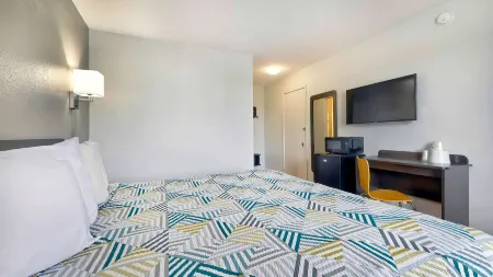 Motel 6 Gallup, NM Отели в г. Гэллап